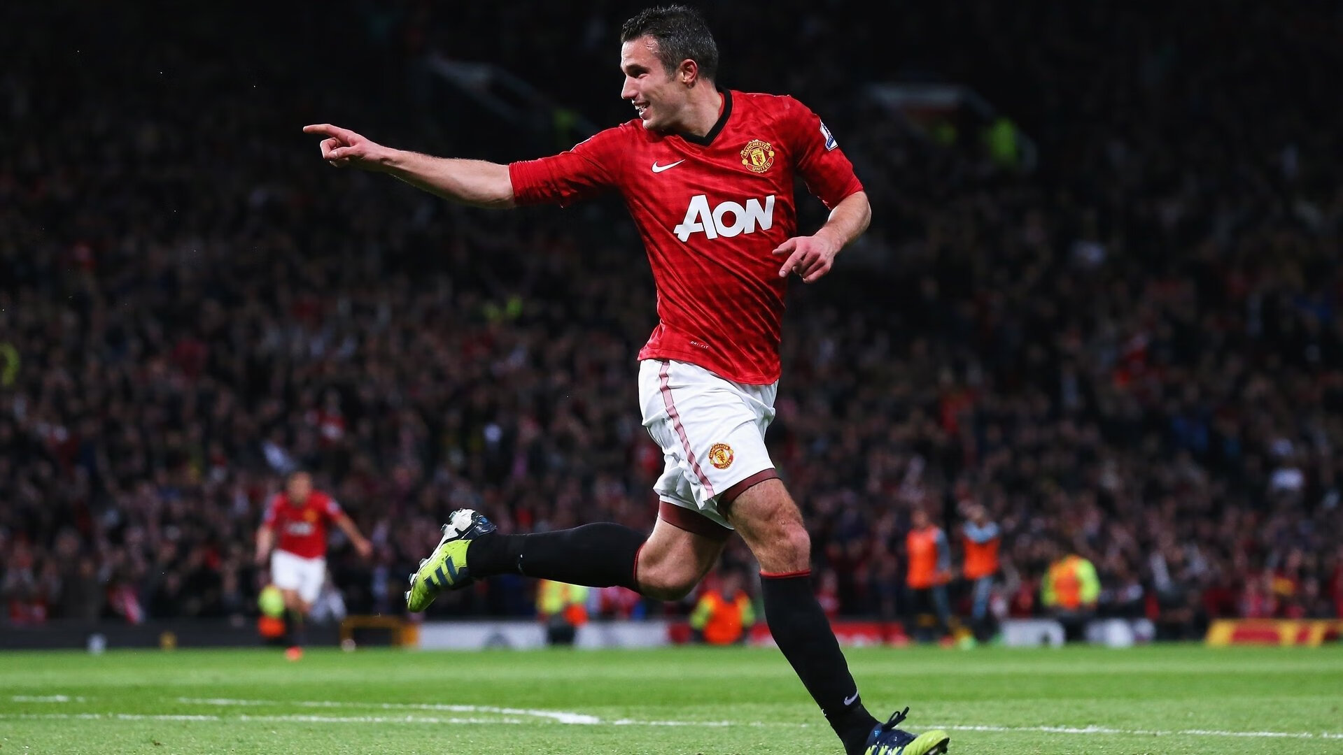 爱体育娱乐入口-“意甲激烈战斗，名将纷纷登场夺魁”，意甲争4