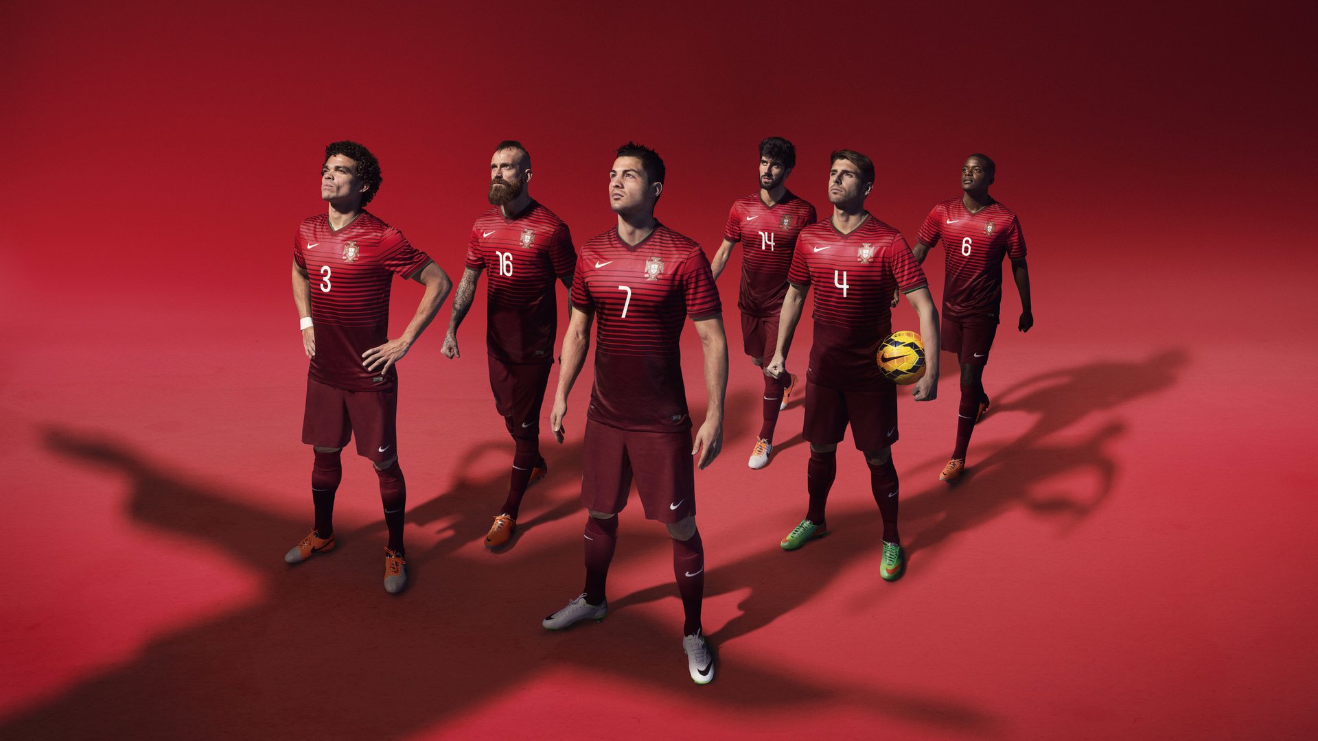 足球青训联盟扩大规模，推动青少年足球发展，青少年足球训练营简介